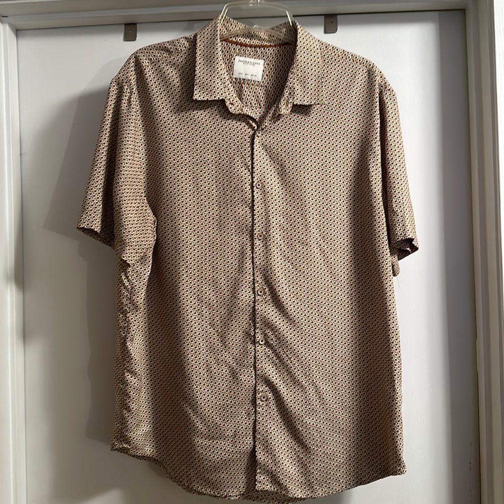 Casual dress shirt